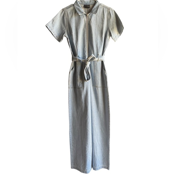 NWT MIOU MUSE BLUE JEAN BEAUTY LIGHT WASH DEMIN ZIP FRONT JUMPSUIT Size Medium - Picture 5 of 15